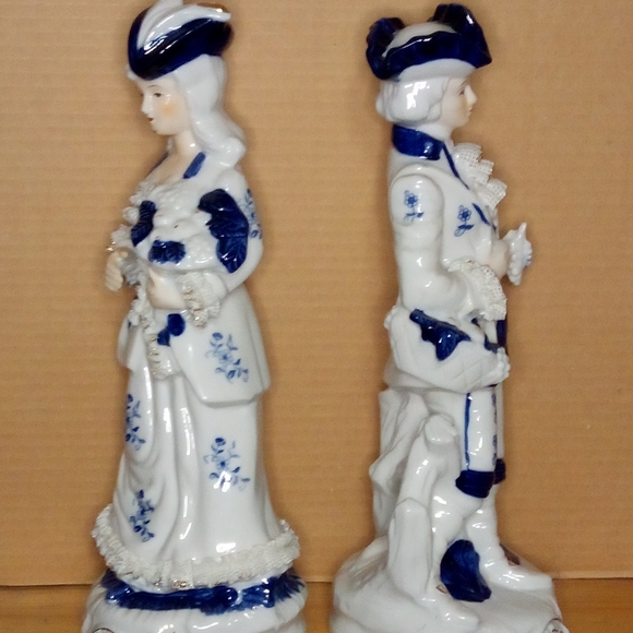 Vintage Hand Painted Porcelain George & Martha Washington by FEI - Picture 4 of 16